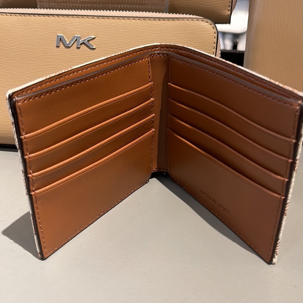 Michael Kors Men’s Women’s Cooper Logo Fabric Billfold Wallet Light Cream Multi - Picture 7 of 16